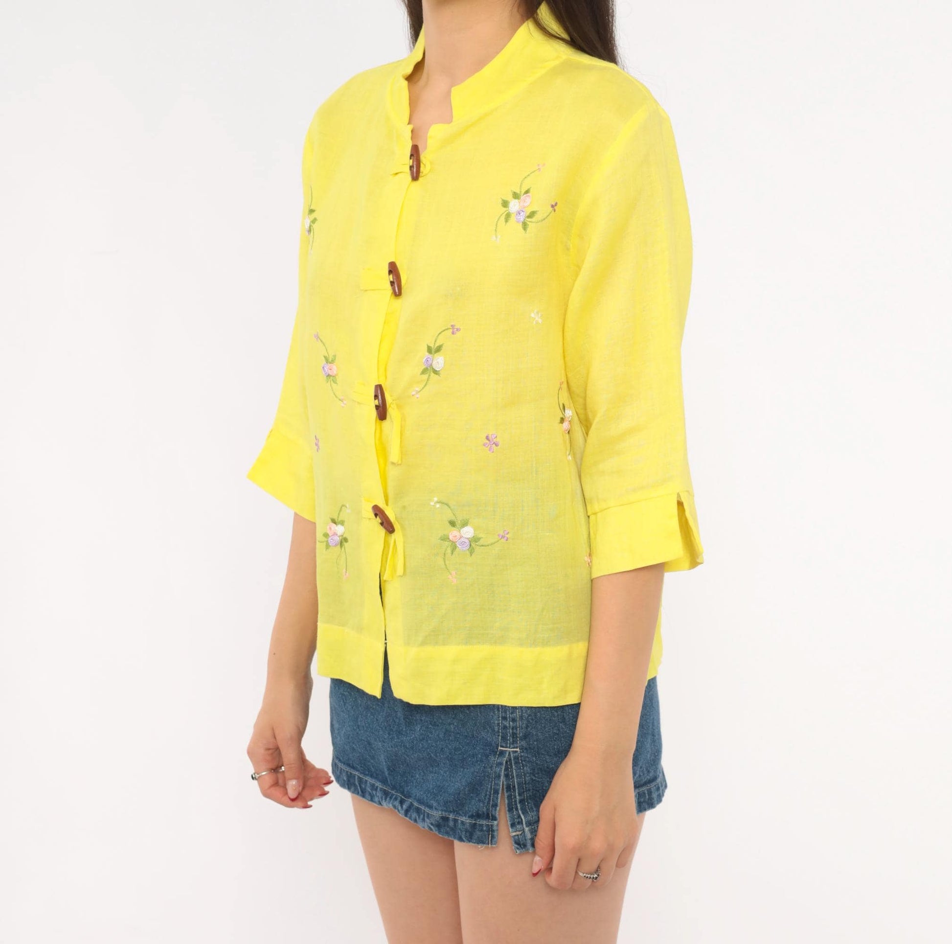 80s Yellow Embroidered Floral Mandarin Collar Blouse Cotton Three Quarter Sleeve Medium