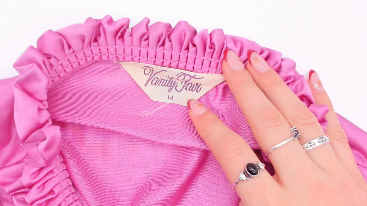 80s Vanity Fair Mauve Romper Ruffled Yoke Pearl Button Loungewear Large L