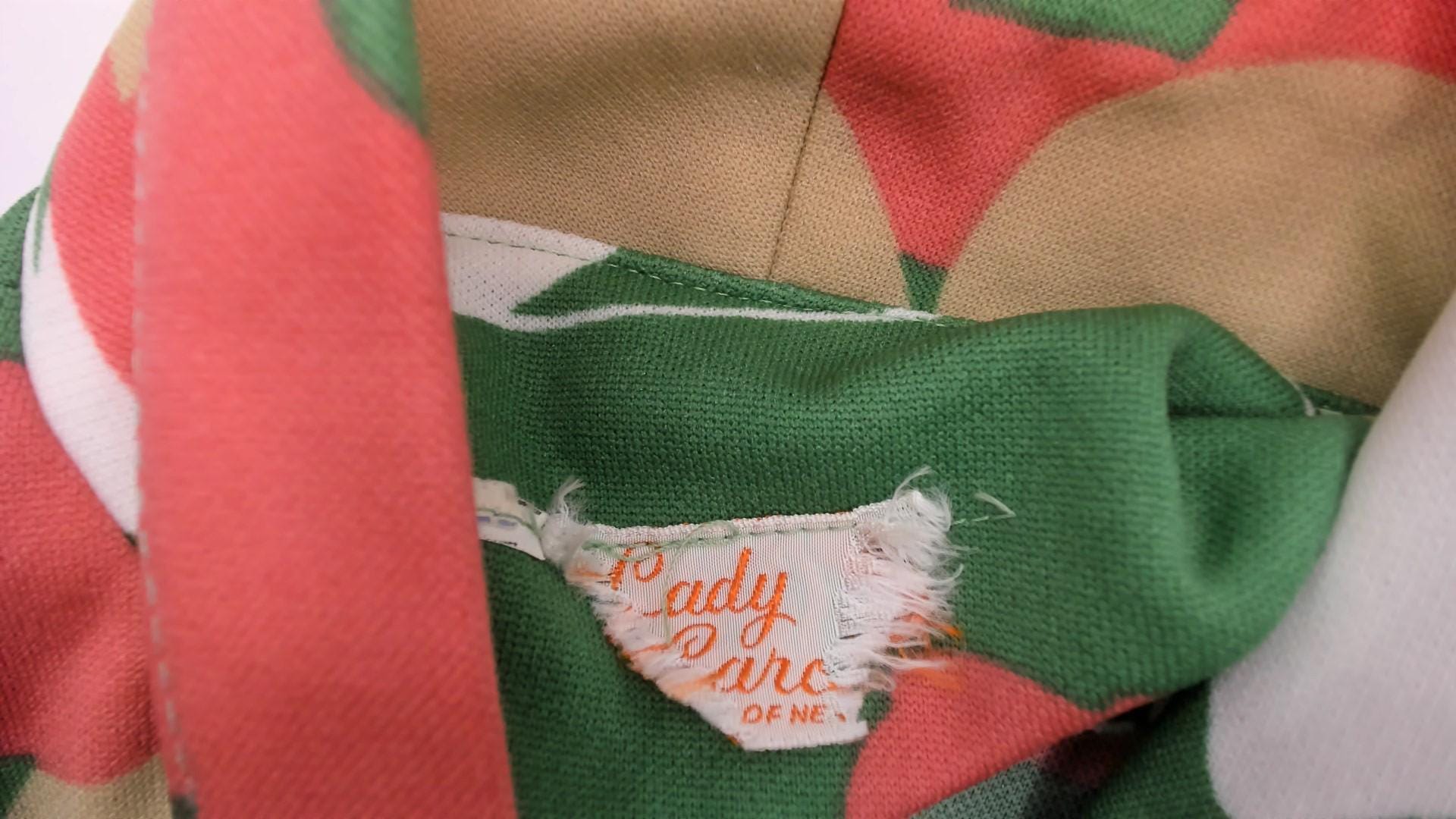 70s Lady Carol Floral Blouse Green Poppy Pussy Bow Button Front Medium