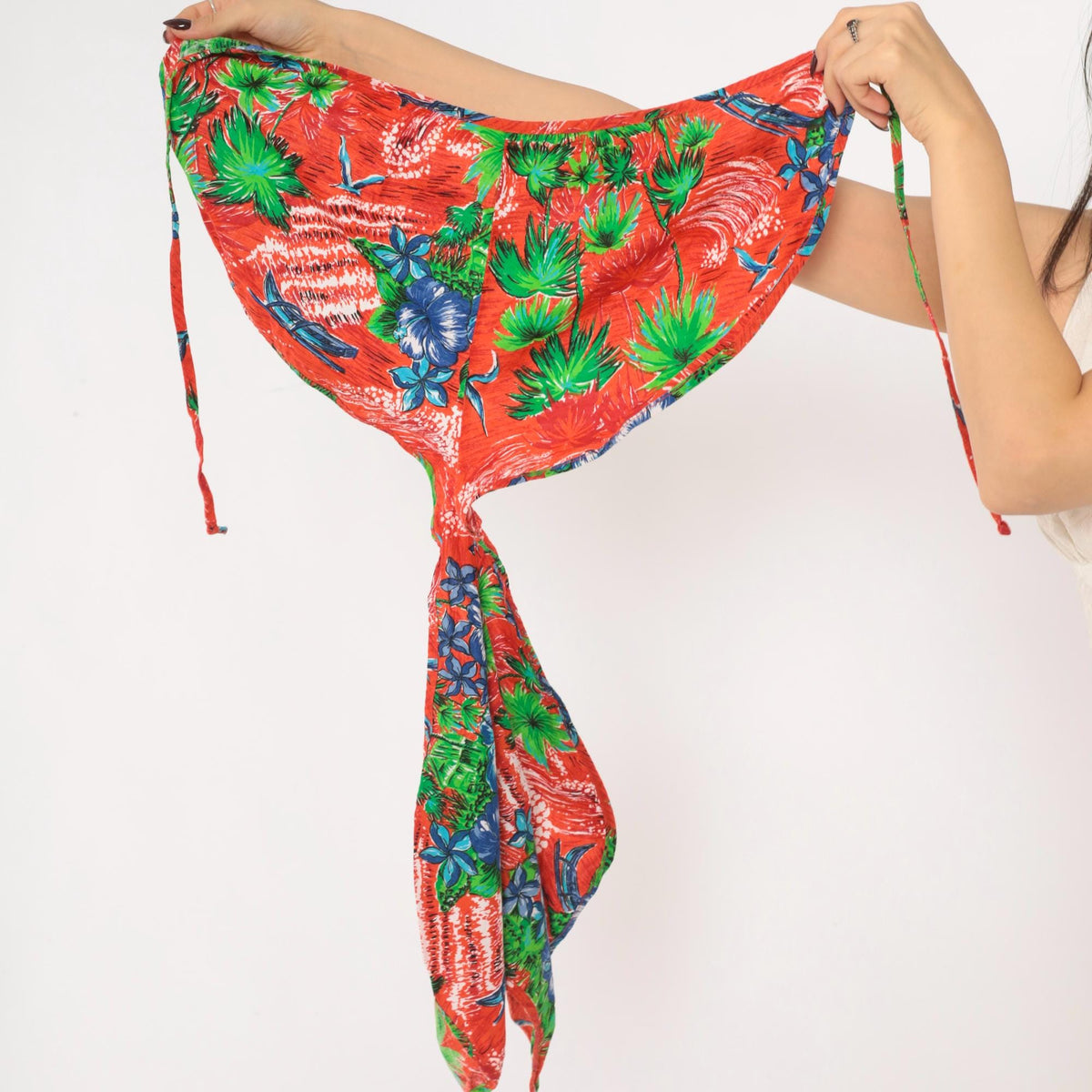 90s Hana Hawaiian Wrap Shorts Red Tropical Floral Cotton Small S