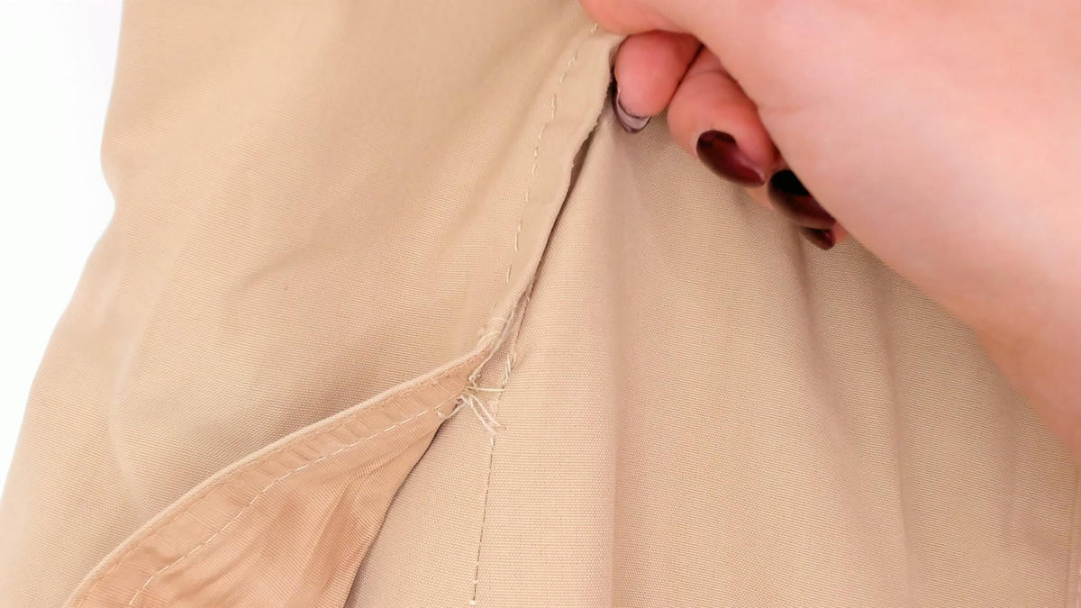 70s Billina Sport Beige Cape Coat Knee Length Pointed Collar Medium