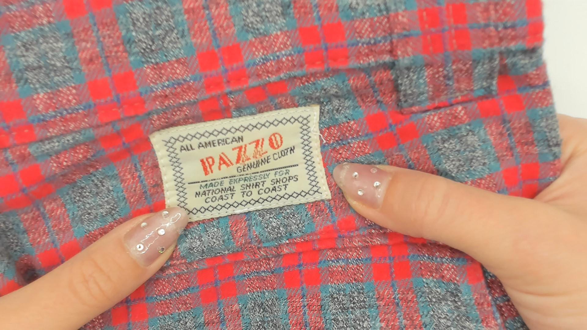 80s Pazzo Plaid High-Waisted Shorts Red Blue Button Front Medium
