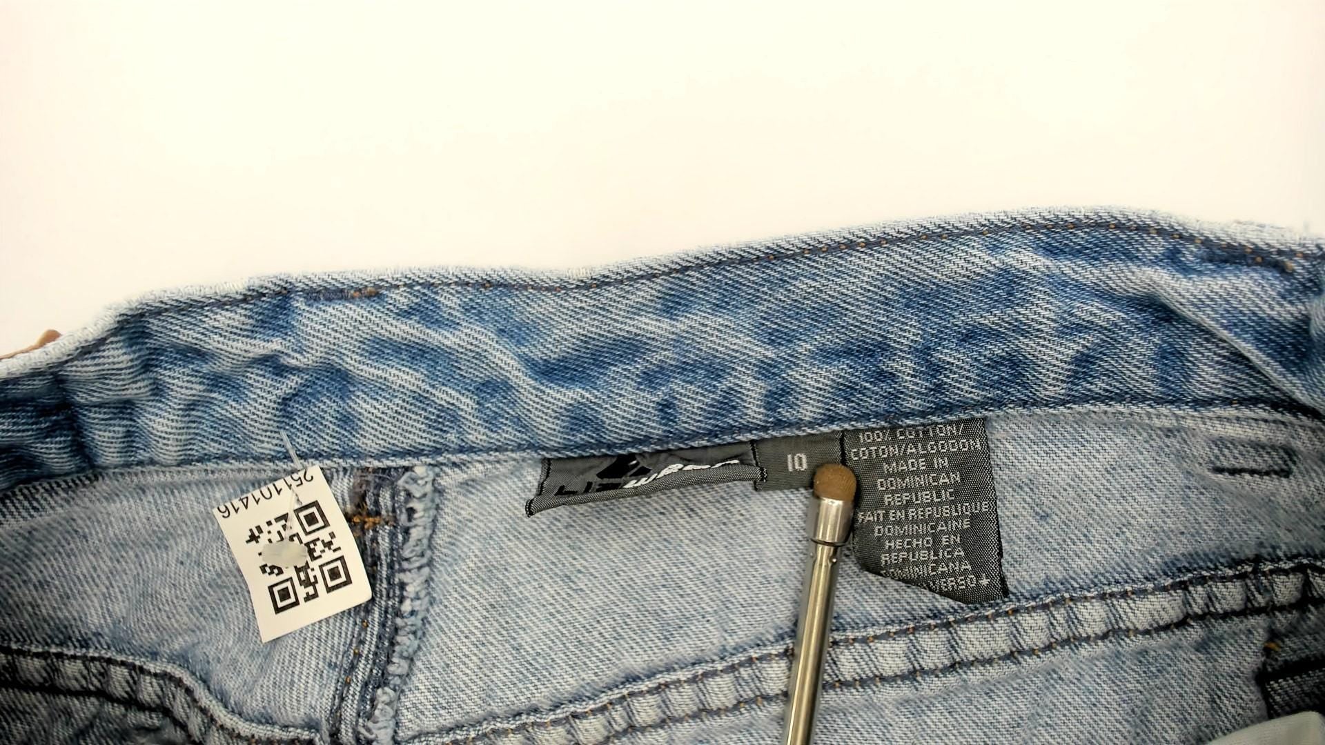 90s Liz Authentic High Waisted Jeans Light Wash Leaf Pocket Medium