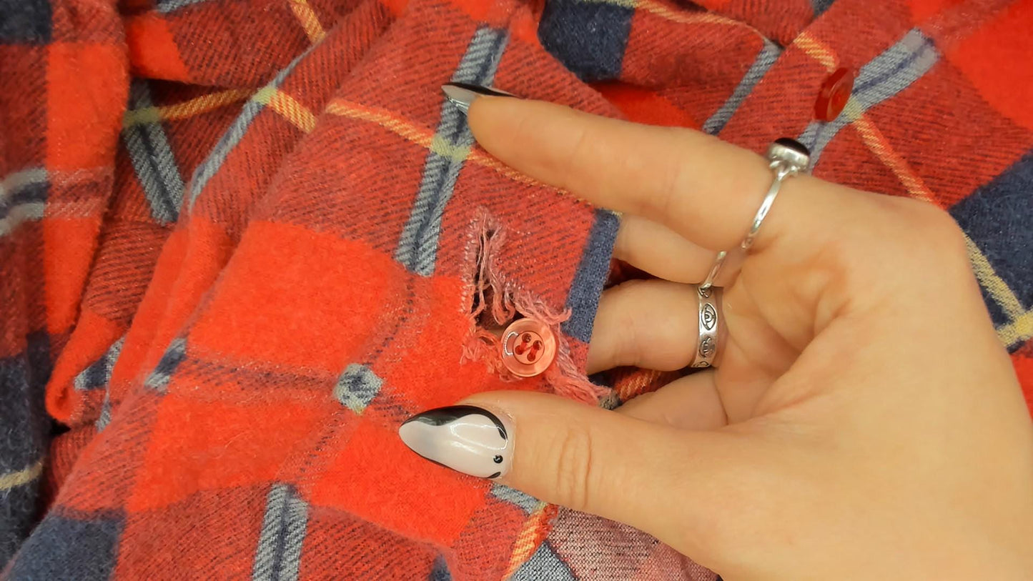 90s Saugatuck Red Navy Plaid Flannel Shirt Cotton Point Collar Extra Large XL