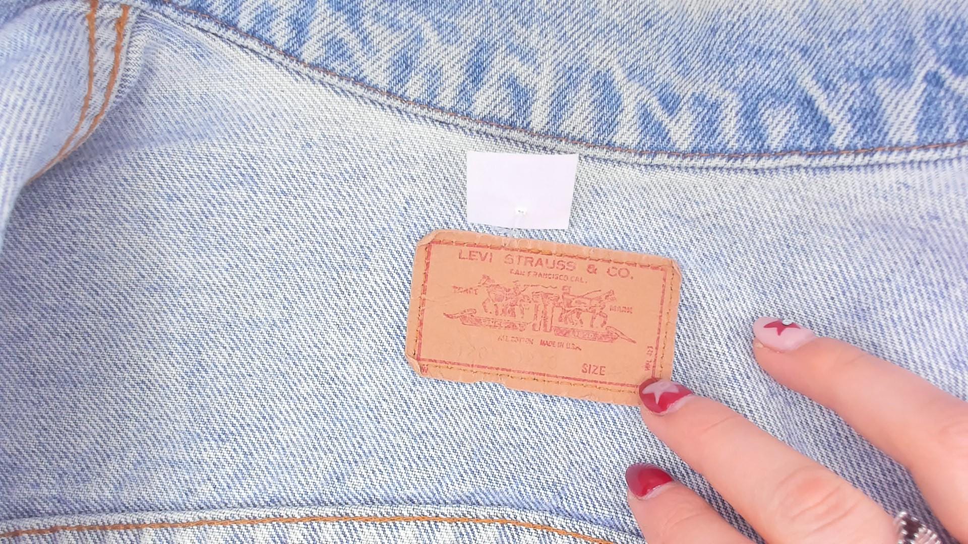 70s Levis Trucker Jacket Light Blue Denim Cotton Button Front Medium