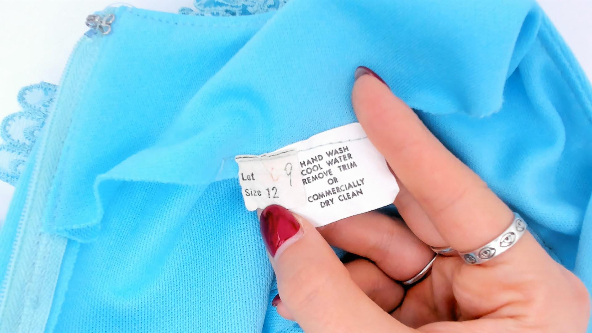 70s Sky Blue Mini Dress Flutter Sleeve V-Neck Scalloped Lace Embroidered Small