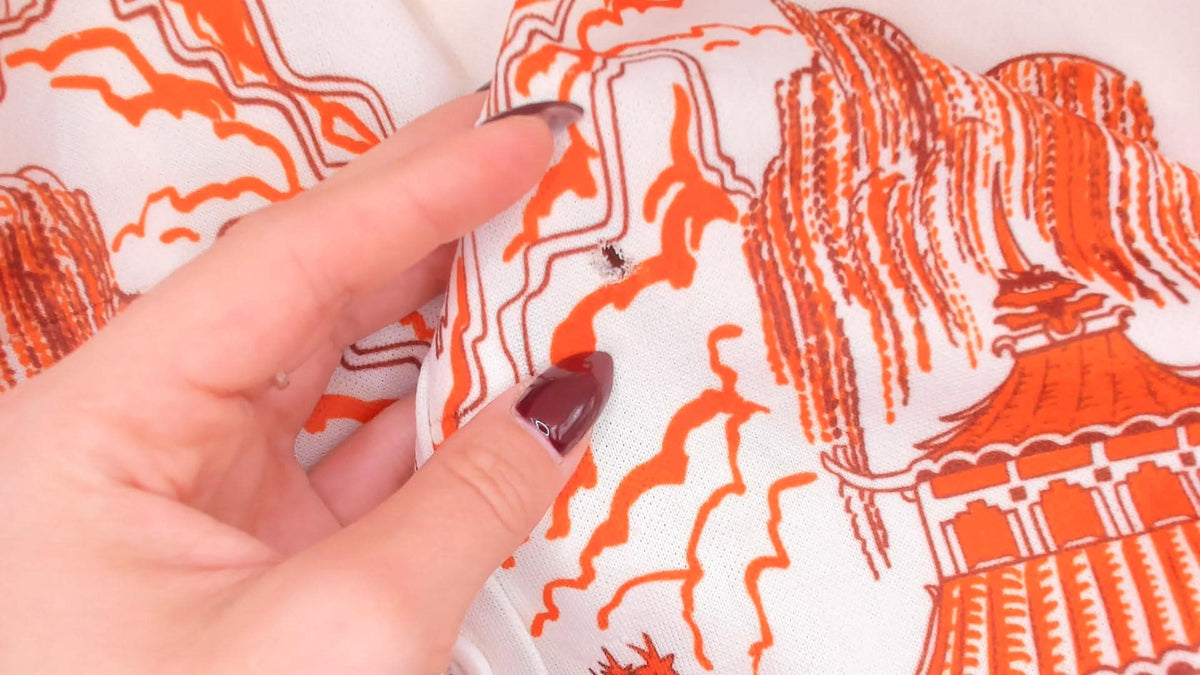 70s Pagoda Willow Tree Scenic Print Blouse Cream Orange Pointed Collar Medium