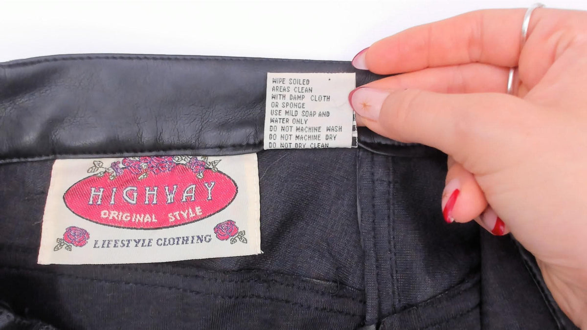 2000s Highway Black Faux Leather Mini Skort Button Front Medium M