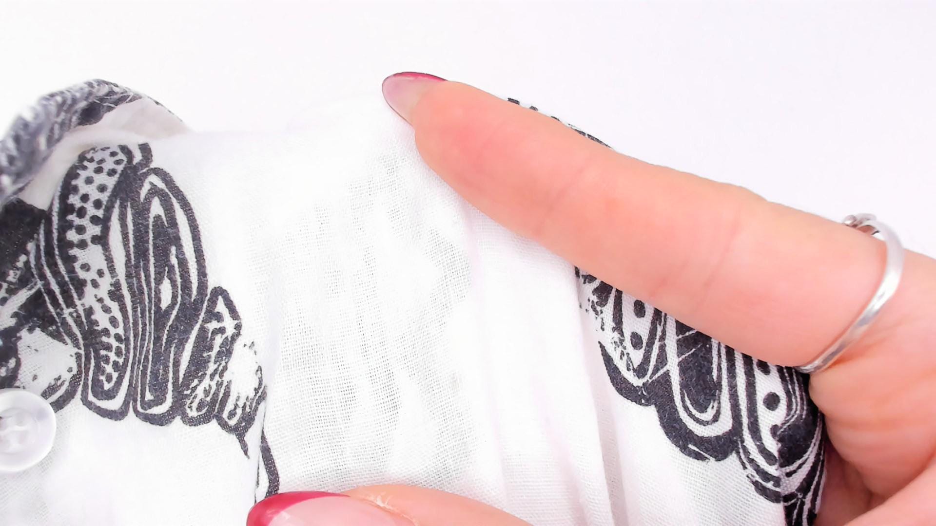 90s Cheryl Tiegs Seashell Print Camp Collar Shirt White Black Cotton XS