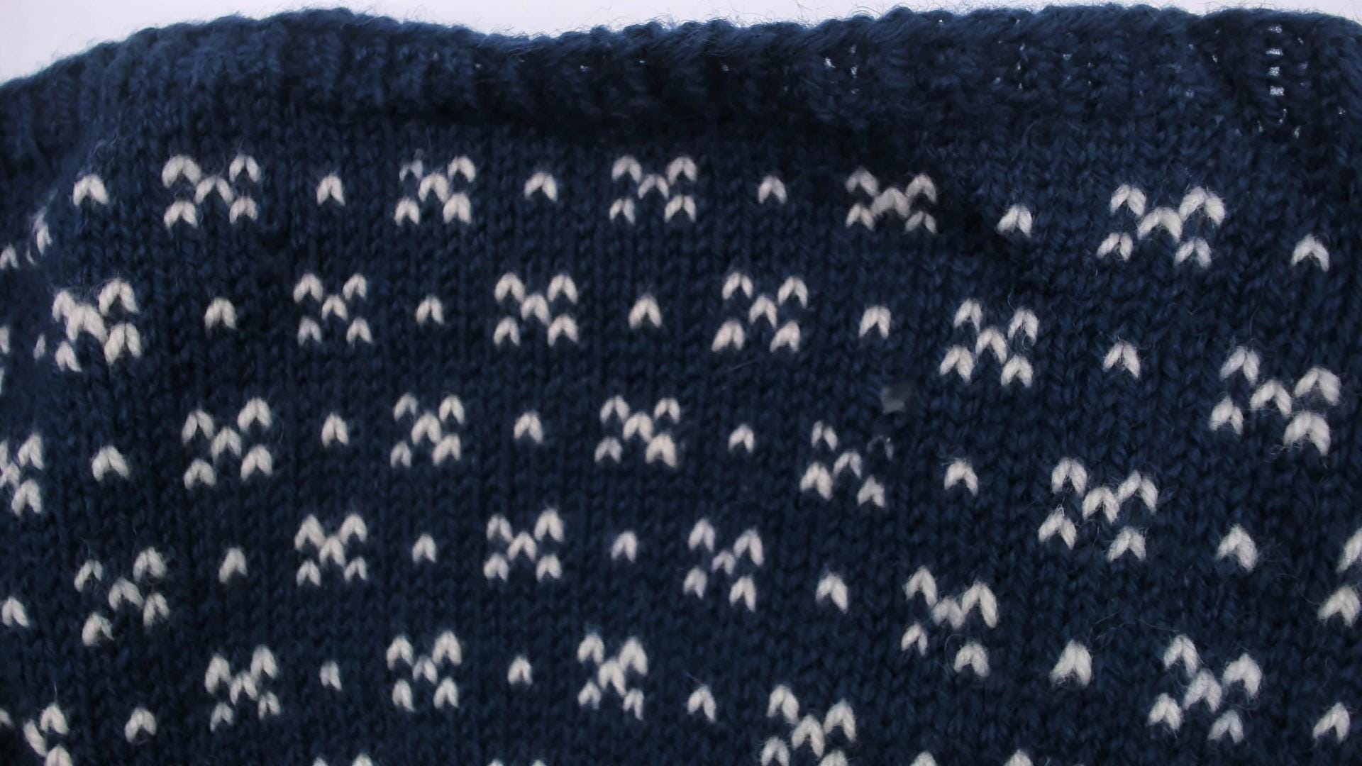 90s Husfliden Norwegian Fair Isle Wool Cardigan Navy Cream Burgundy Medium M