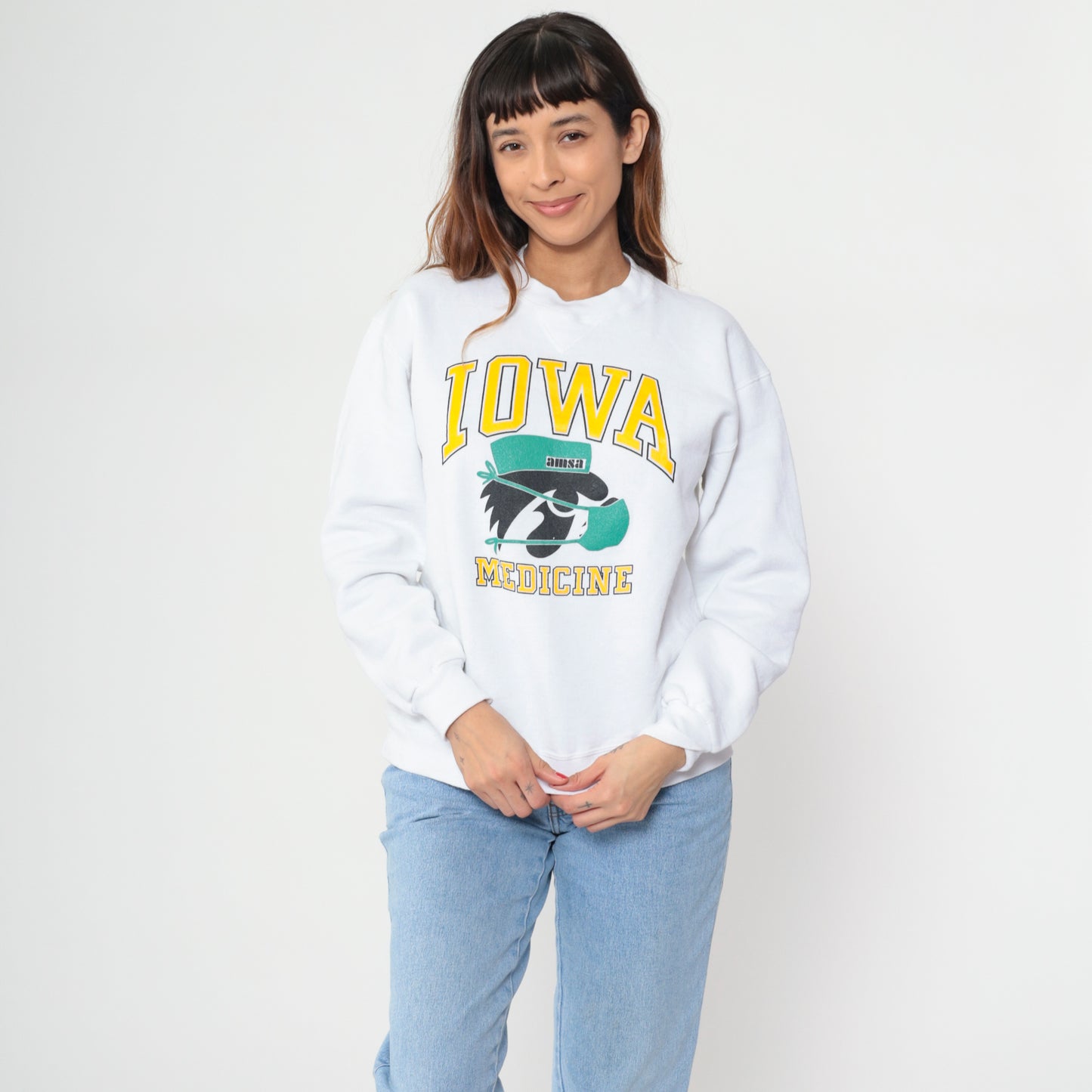 Iowa Medicine Sweatshirt Russell Athletic 90s University College White Crew Neck Cotton Herky Mascot Vintage Medical School AMSA Medium M