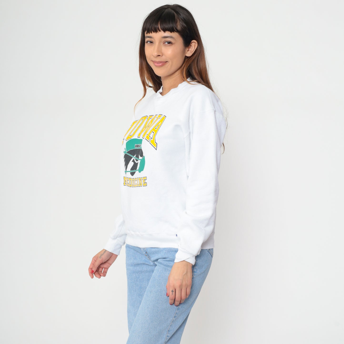 Iowa Medicine Sweatshirt Russell Athletic 90s University College White Crew Neck Cotton Herky Mascot Vintage Medical School AMSA Medium M