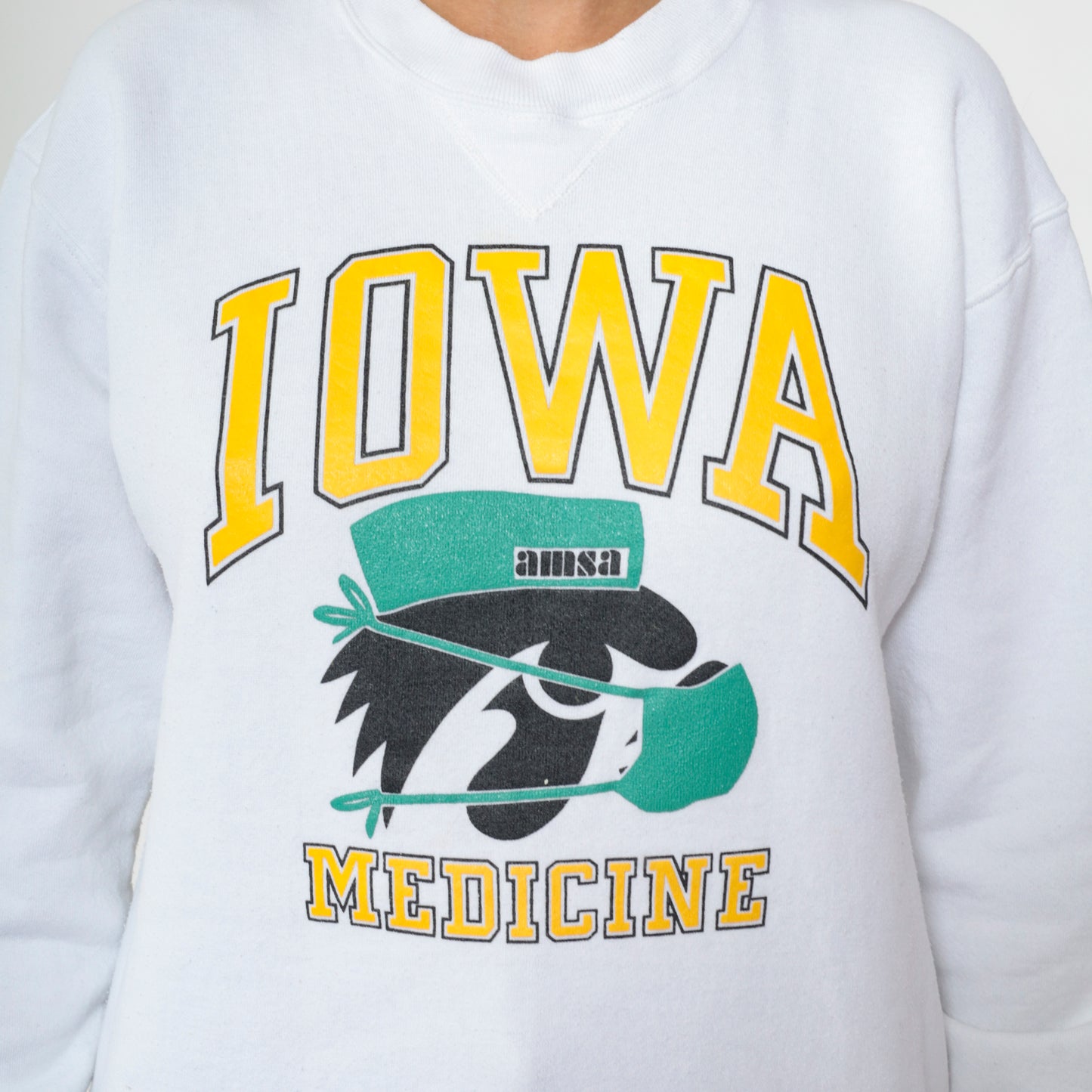 Iowa Medicine Sweatshirt Russell Athletic 90s University College White Crew Neck Cotton Herky Mascot Vintage Medical School AMSA Medium M