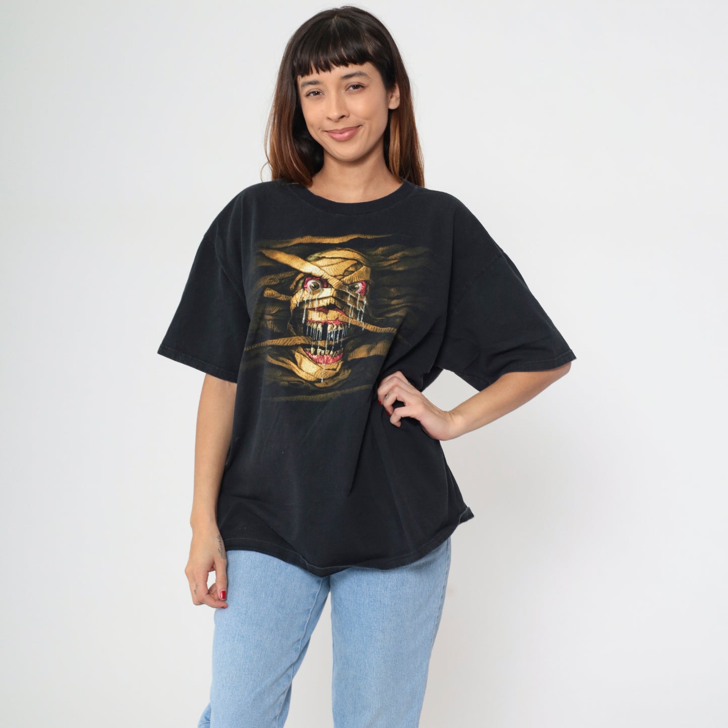 Halloween Horror Nights Tee Universal Studios 90s Graphic Black Mummy Skull Screen Print Cotton Short Sleeve 1999 Theme Park Extra Large XL
