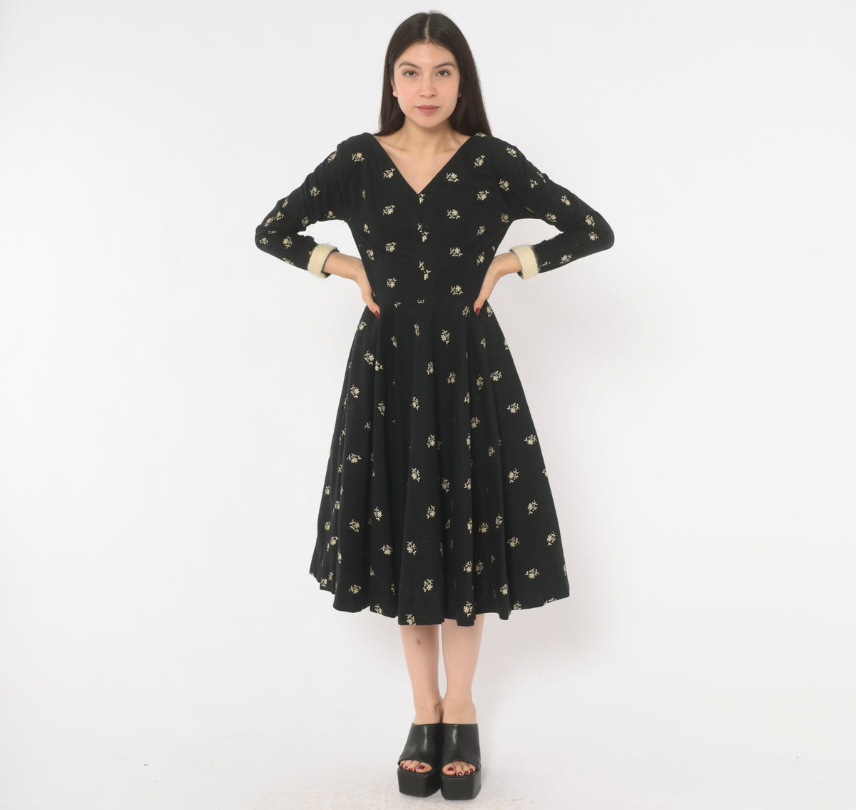 50s Embroidered Floral Dress Mr Mort Black Cream Cotton Fit Flare V Neck Long Sleeve Full Circle Skirt Swing Frock Midi Fur Cuff Dark Prairie Vintage Extra Small XS