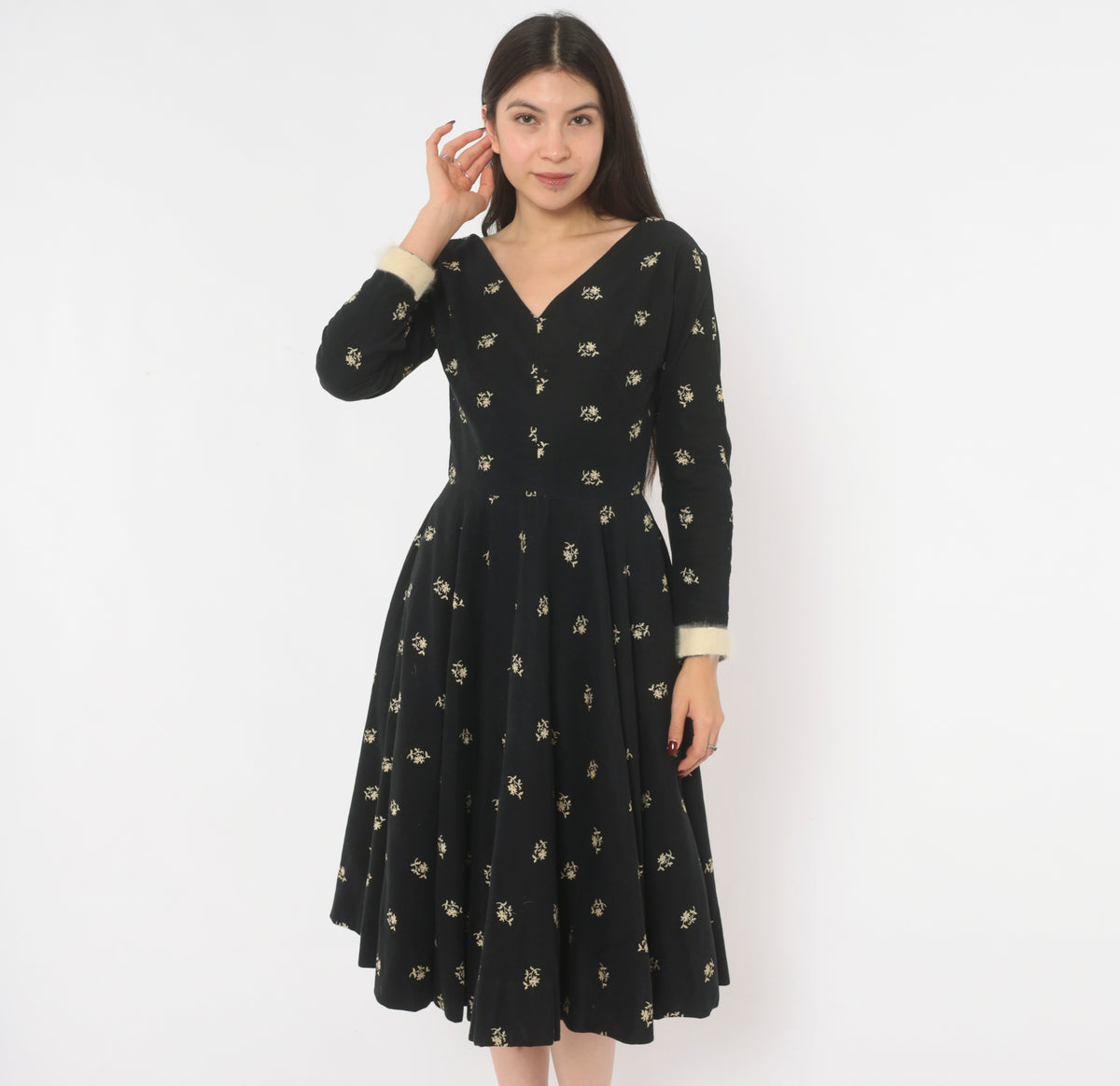 50s Embroidered Floral Dress Mr Mort Black Cream Cotton Fit Flare V Neck Long Sleeve Full Circle Skirt Swing Frock Midi Fur Cuff Dark Prairie Vintage Extra Small XS