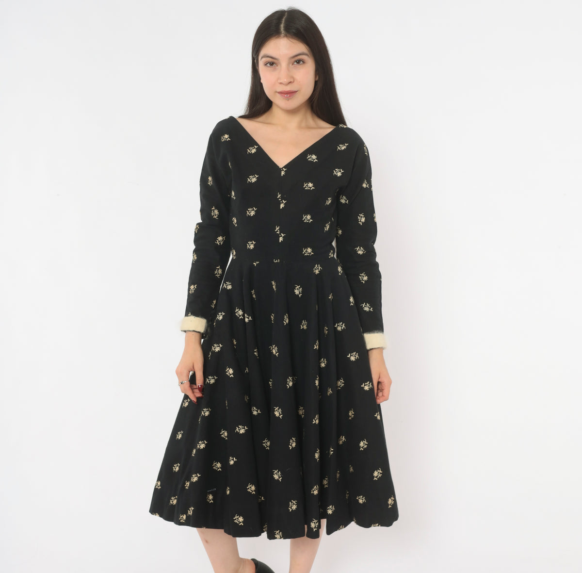 50s Embroidered Floral Dress Mr Mort Black Cream Cotton Fit Flare V Neck Long Sleeve Full Circle Skirt Swing Frock Midi Fur Cuff Dark Prairie Vintage Extra Small XS