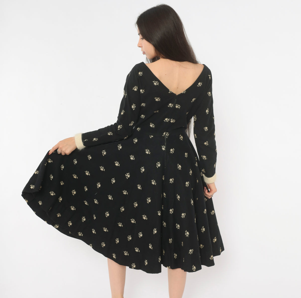 50s Embroidered Floral Dress Mr Mort Black Cream Cotton Fit Flare V Neck Long Sleeve Full Circle Skirt Swing Frock Midi Fur Cuff Dark Prairie Vintage Extra Small XS