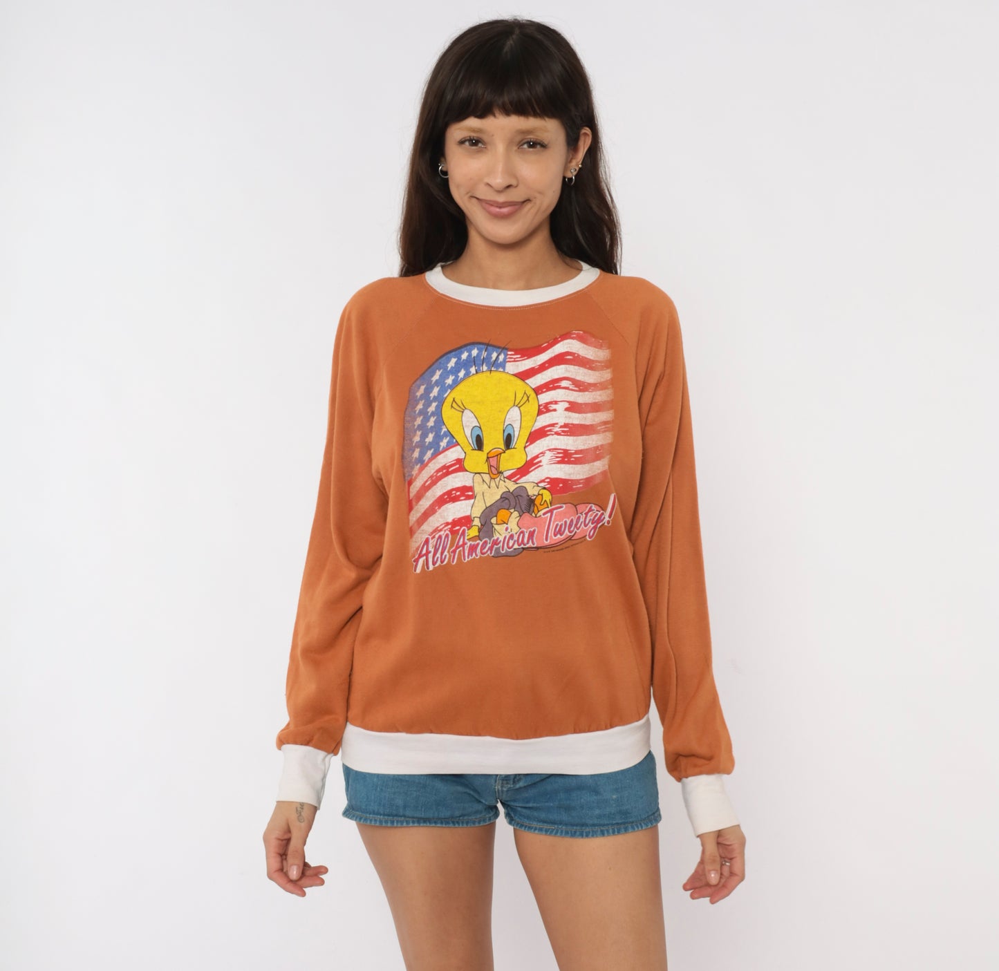All American Tweety Sweatshirt 90s Looney Tunes Burnt Orange Raglan Sleeve Cartoon Flag Ringer Copper Vintage Warner Bros Sweater Small S