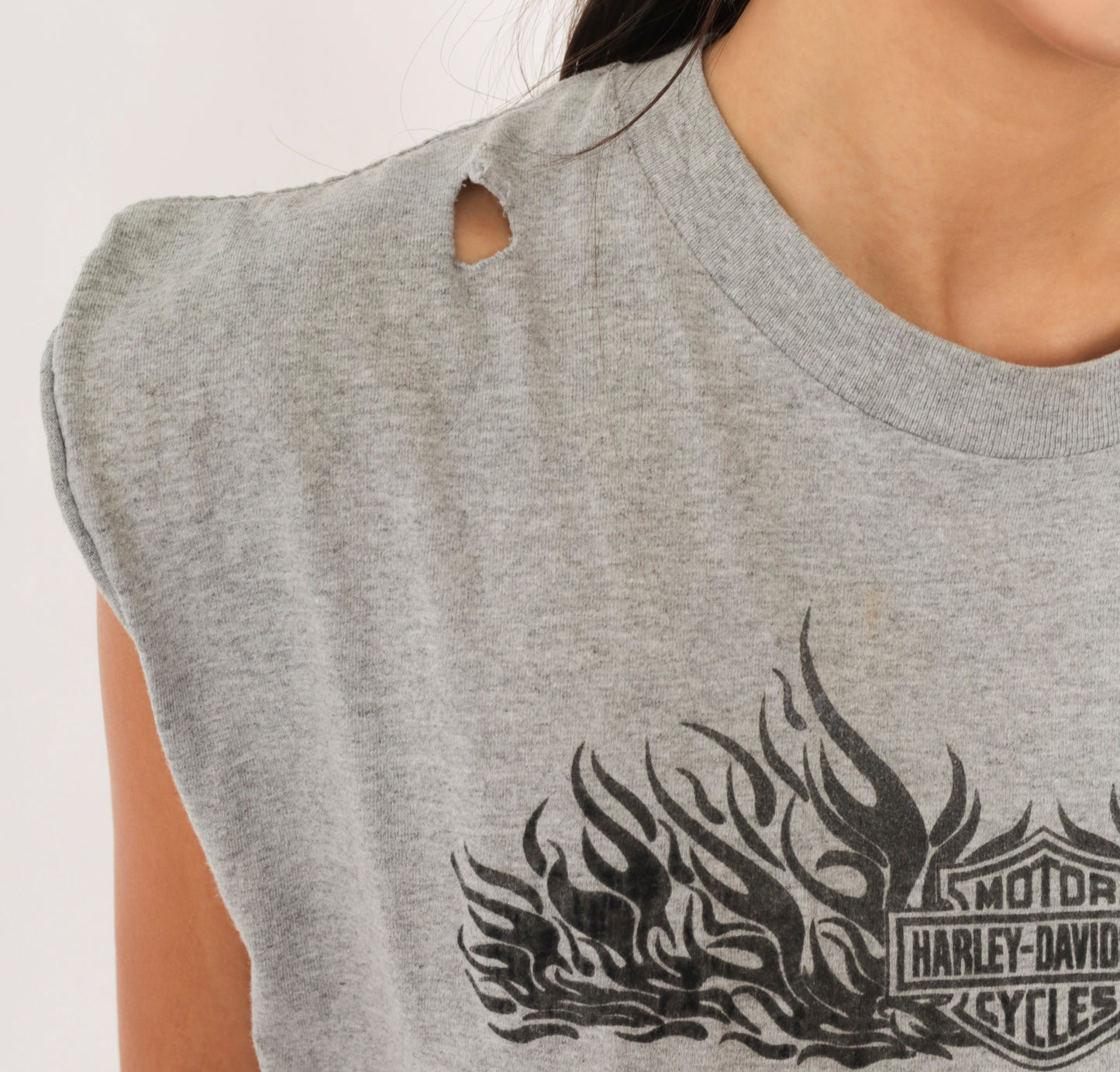 Harley Davidson Flames Sleeveless Tee 2004 Grey Motorcycle Biker Cut Off Tank Gray Cotton Distressed Grunge Muscle Shirt Vintage Large L