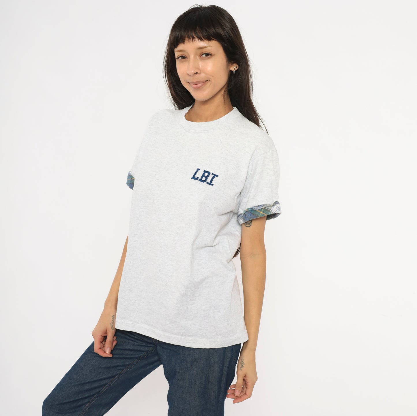 90s LBI Embroidered Tee Plaid Cuff Sleeve Grey Heather Cotton Collegiate Preppy Beach Town Souvenir Campus Wear Top Shirt Vintage Medium M