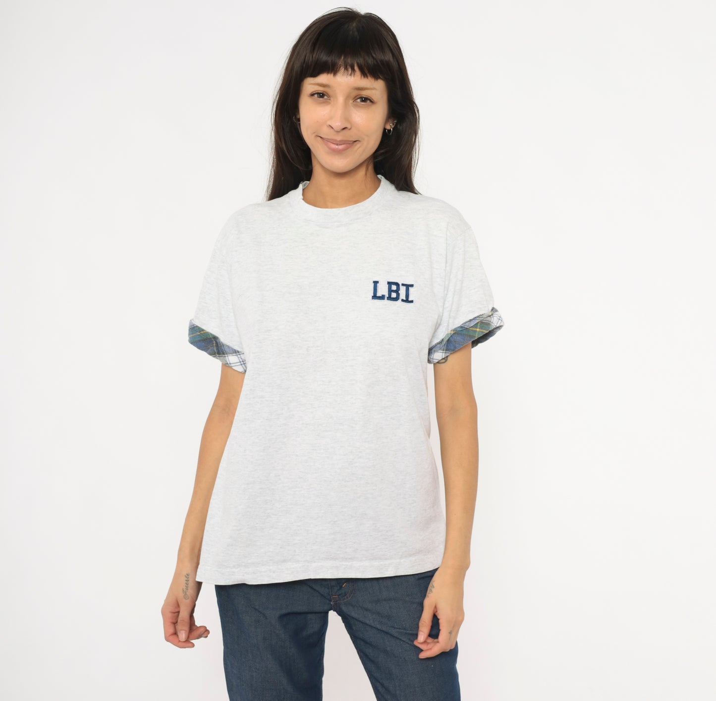 90s LBI Embroidered Tee Plaid Cuff Sleeve Grey Heather Cotton Collegiate Preppy Beach Town Souvenir Campus Wear Top Shirt Vintage Medium M