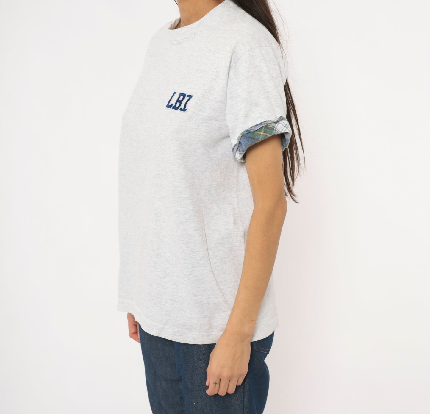 90s LBI Embroidered Tee Plaid Cuff Sleeve Grey Heather Cotton Collegiate Preppy Beach Town Souvenir Campus Wear Top Shirt Vintage Medium M