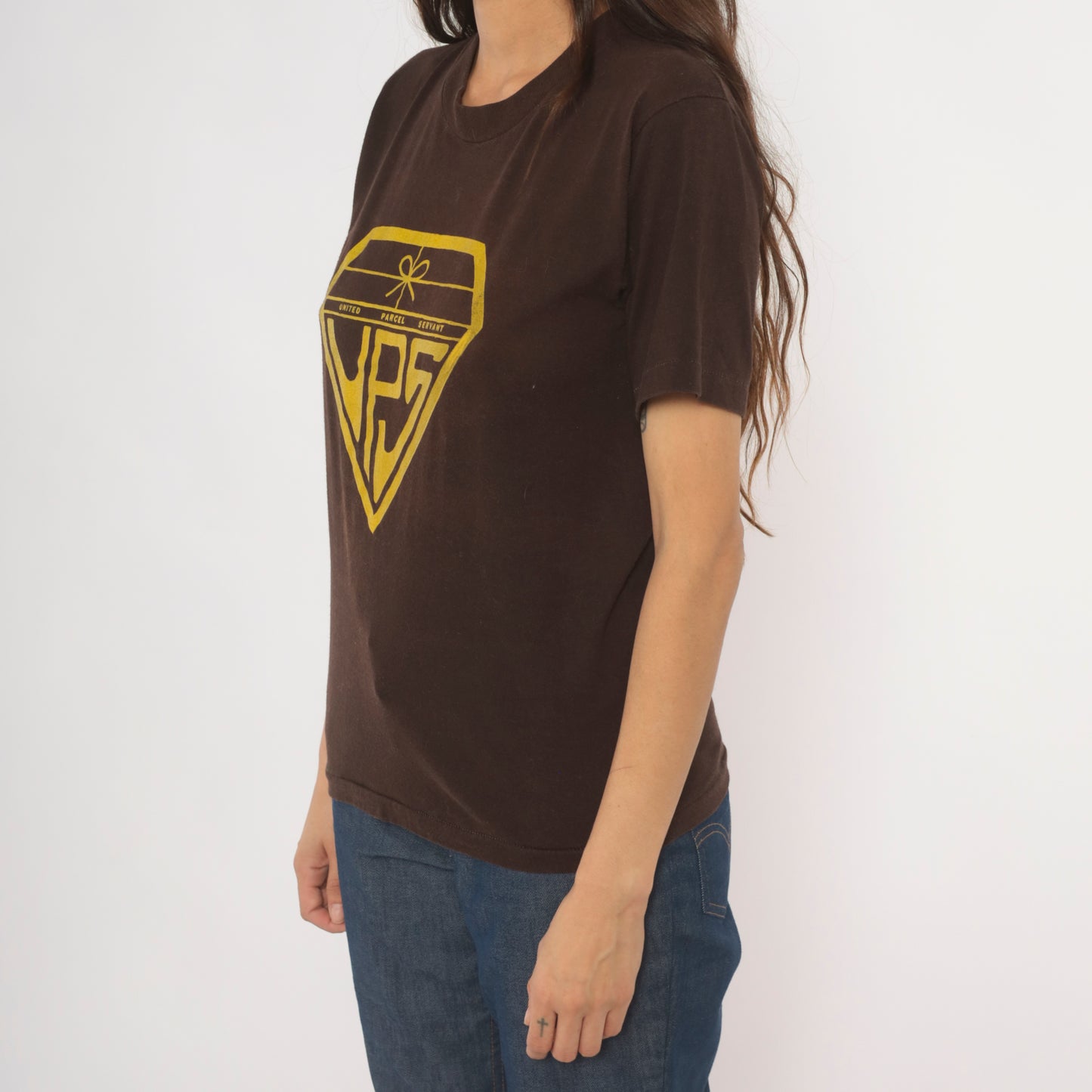United Parcel Servant Superman Parody Tee 80s Novelty Graphic Diamond Logo Gold Brown Cotton Humor Funny Joke Chocolate Vintage Top Small S