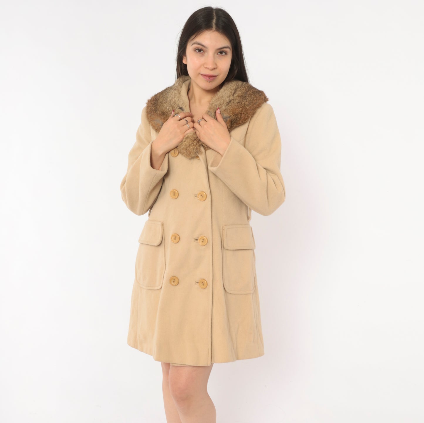 Fur Collar Wool Coat 60s Double Breasted Camel Tan Button Front Winter Jacket Warm Brown Neckline Princess Seam Vintage Outerwear Medium M