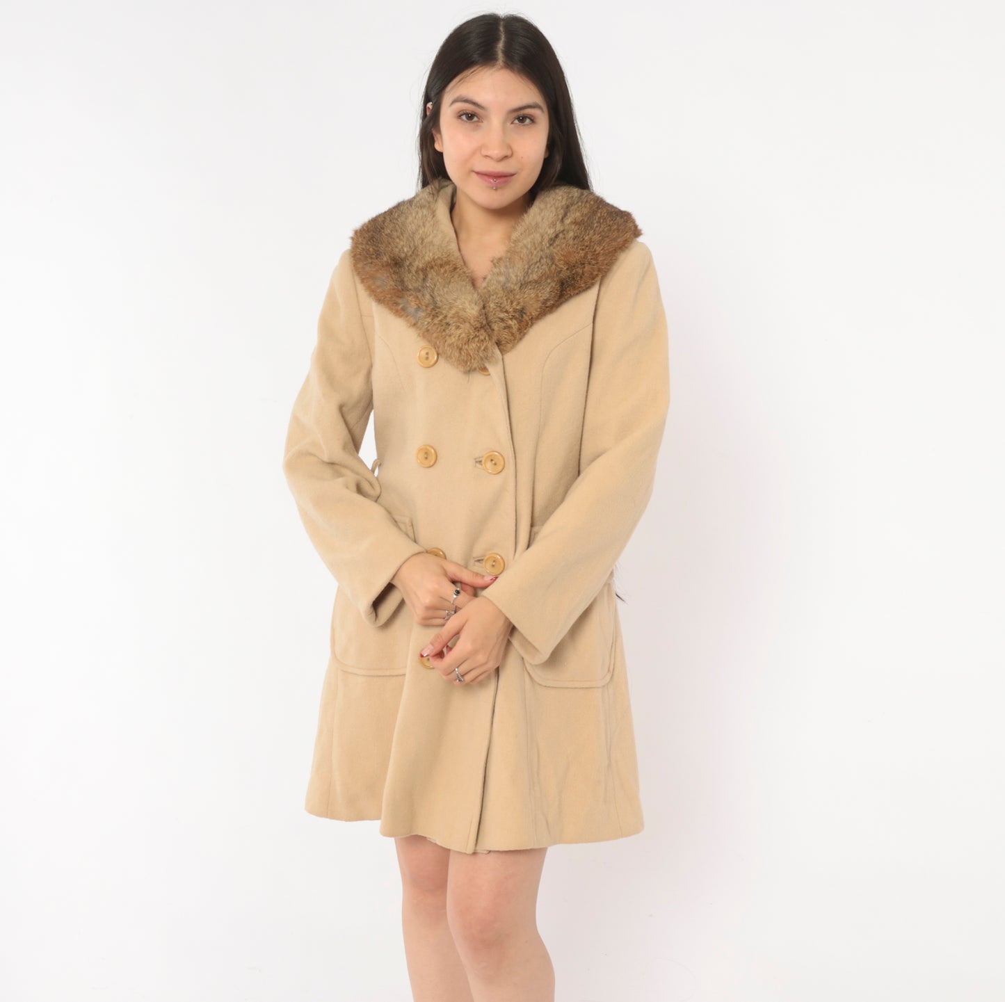 Fur Collar Wool Coat 60s Double Breasted Camel Tan Button Front Winter Jacket Warm Brown Neckline Princess Seam Vintage Outerwear Medium M