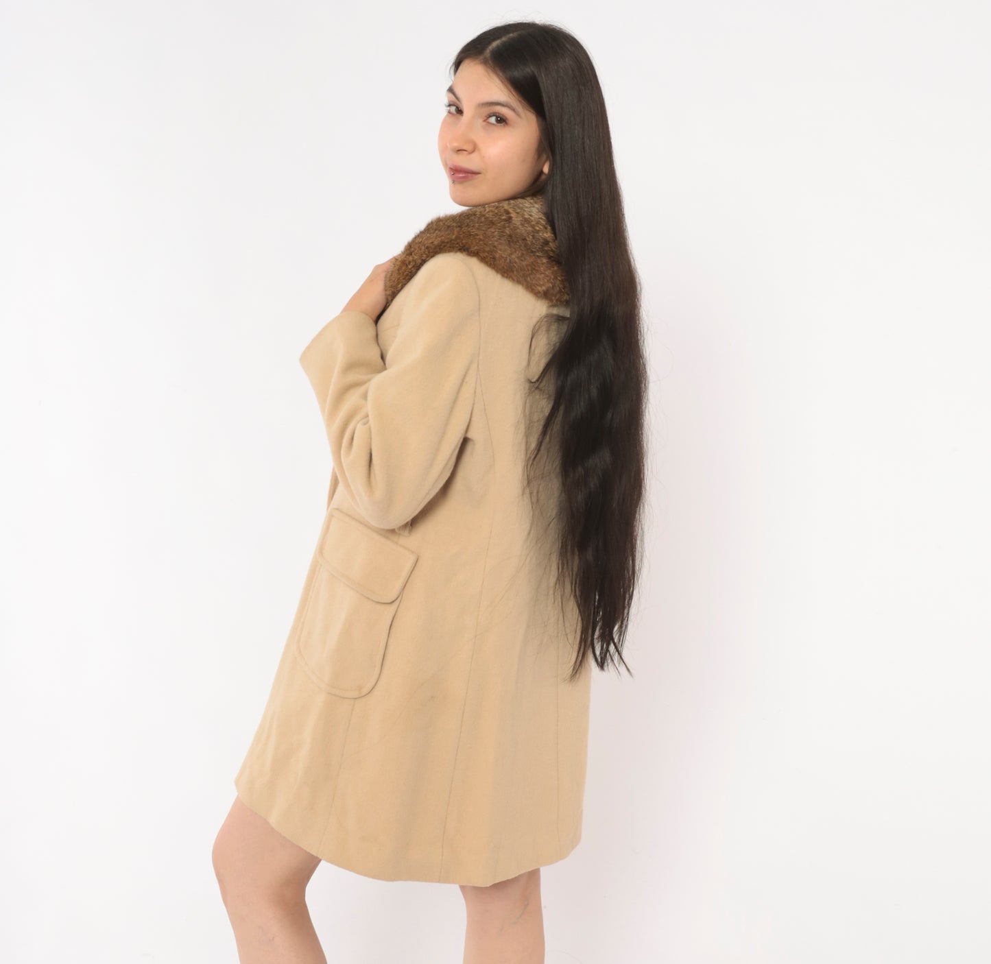 Fur Collar Wool Coat 60s Double Breasted Camel Tan Button Front Winter Jacket Warm Brown Neckline Princess Seam Vintage Outerwear Medium M