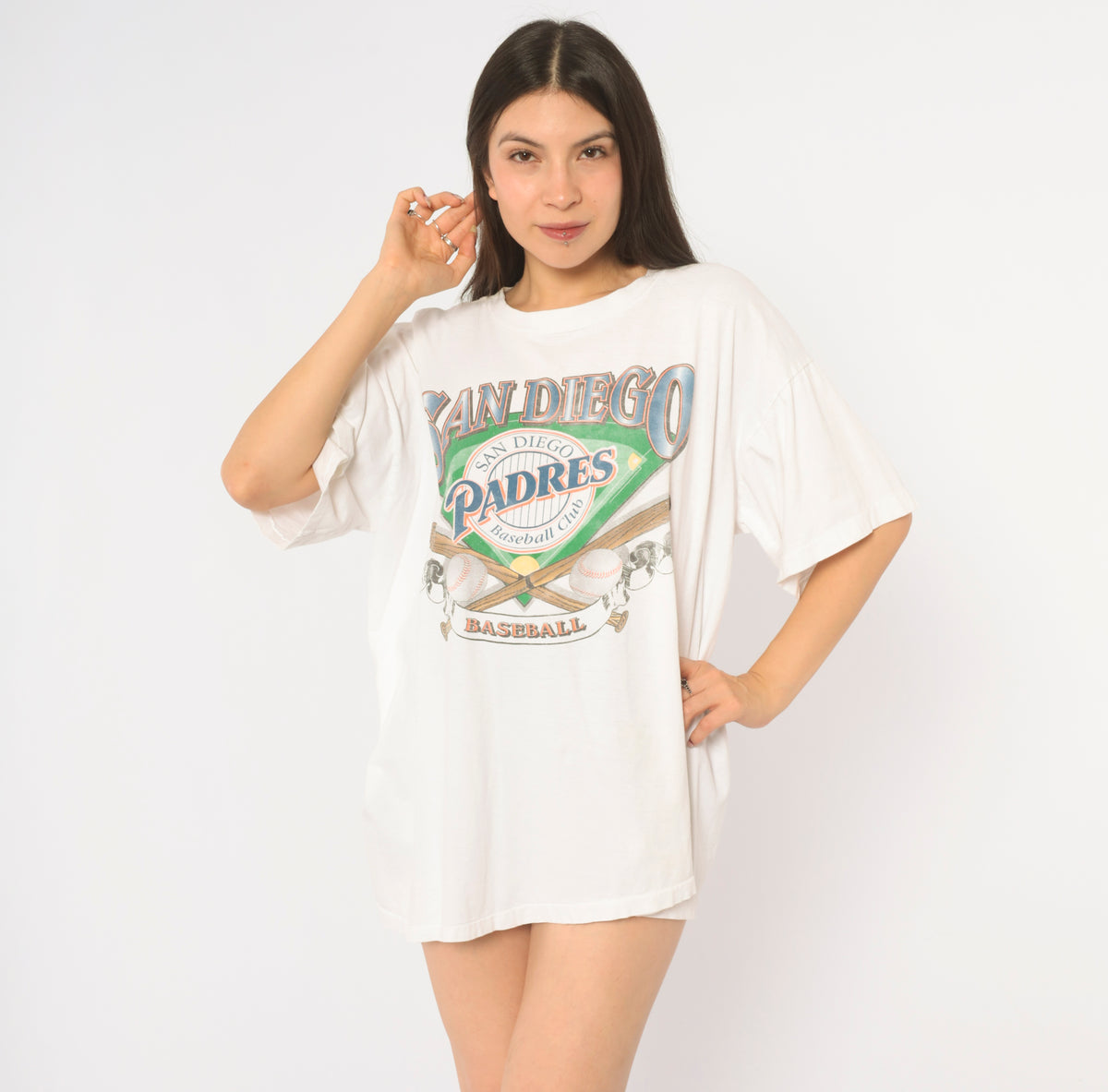 90s San Diego Padres Tee White Cotton MLB Baseball Graphic T Shirt Boxy Fit Short Sleeve Crew Neck Sports Fan Shirt Baseball Club Top Mens Womens Vintage Large L