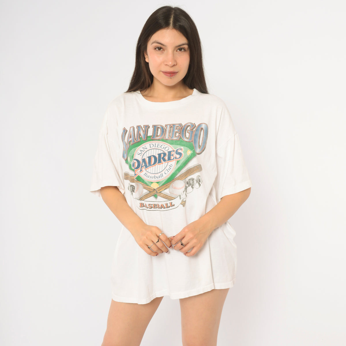 90s San Diego Padres Tee White Cotton MLB Baseball Graphic T Shirt Boxy Fit Short Sleeve Crew Neck Sports Fan Shirt Baseball Club Top Mens Womens Vintage Large L
