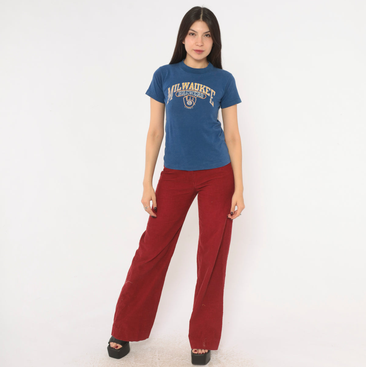 80s Milwaukee Brewers T Shirt MLB Baseball Graphic Tee Champion Blue Cotton Crew Neck Short Sleeve Mustard Yellow Distressed Print Fitted Sports Vintage Extra Small XS