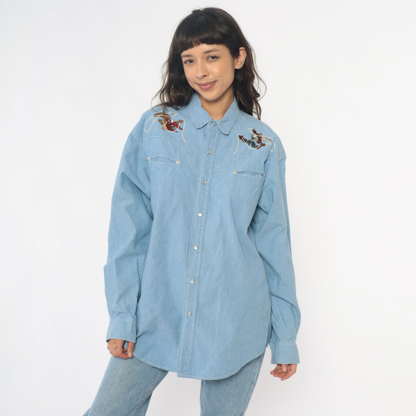 Looney Tunes Western Snap Button Shirt Warner Bros 90s Denim Tasmanian Devil Taz Embroidered Blue Chambray Cotton Novelty Cartoon Medium M
