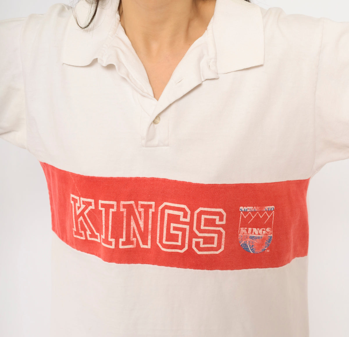 80s Sacramento Kings Polo Shirt NBA White Red Cotton Long Sleeve Collared Rugby Basketball Pullover Button Front Boxy Fit Sports Fan Graphic Top Vintage Medium M