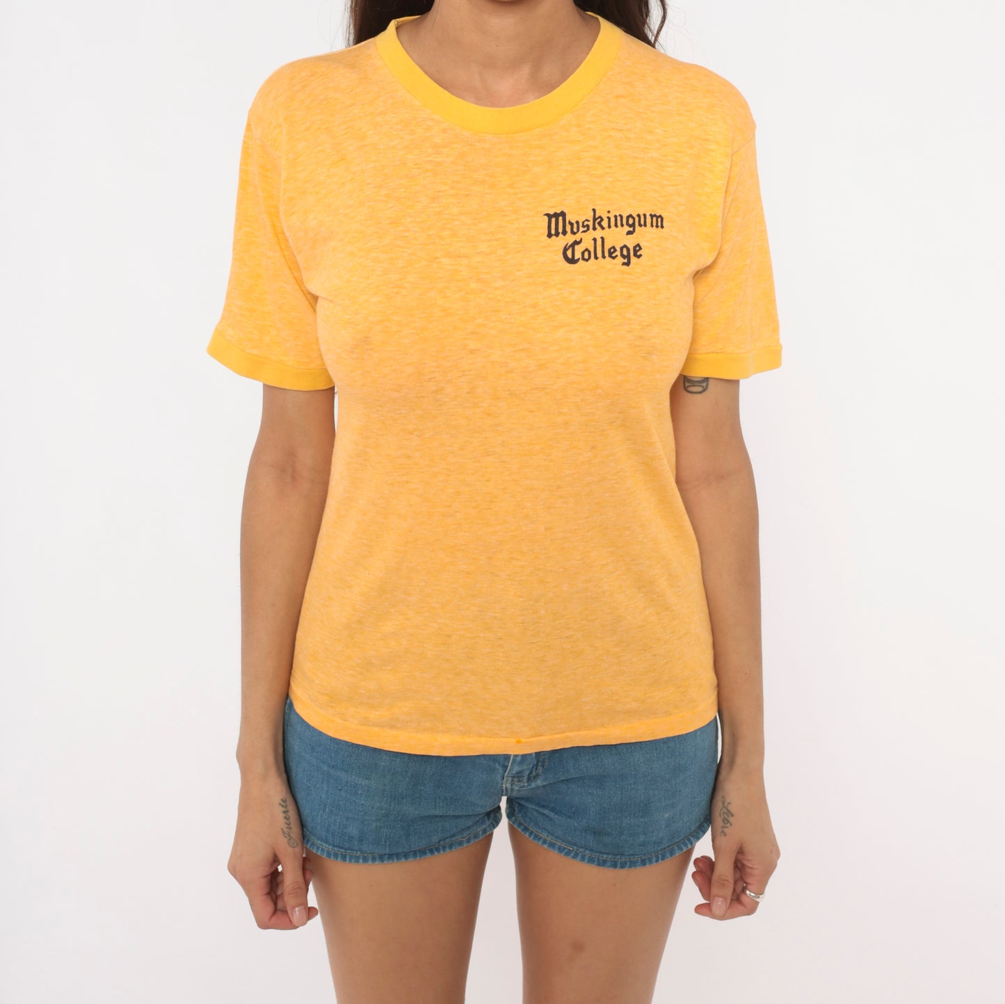 Muskingum College Tee 80s Heathered Gold Cotton University Shirt Mustard Yellow Collegiate Preppy Academic Vintage Top Extra Small XS