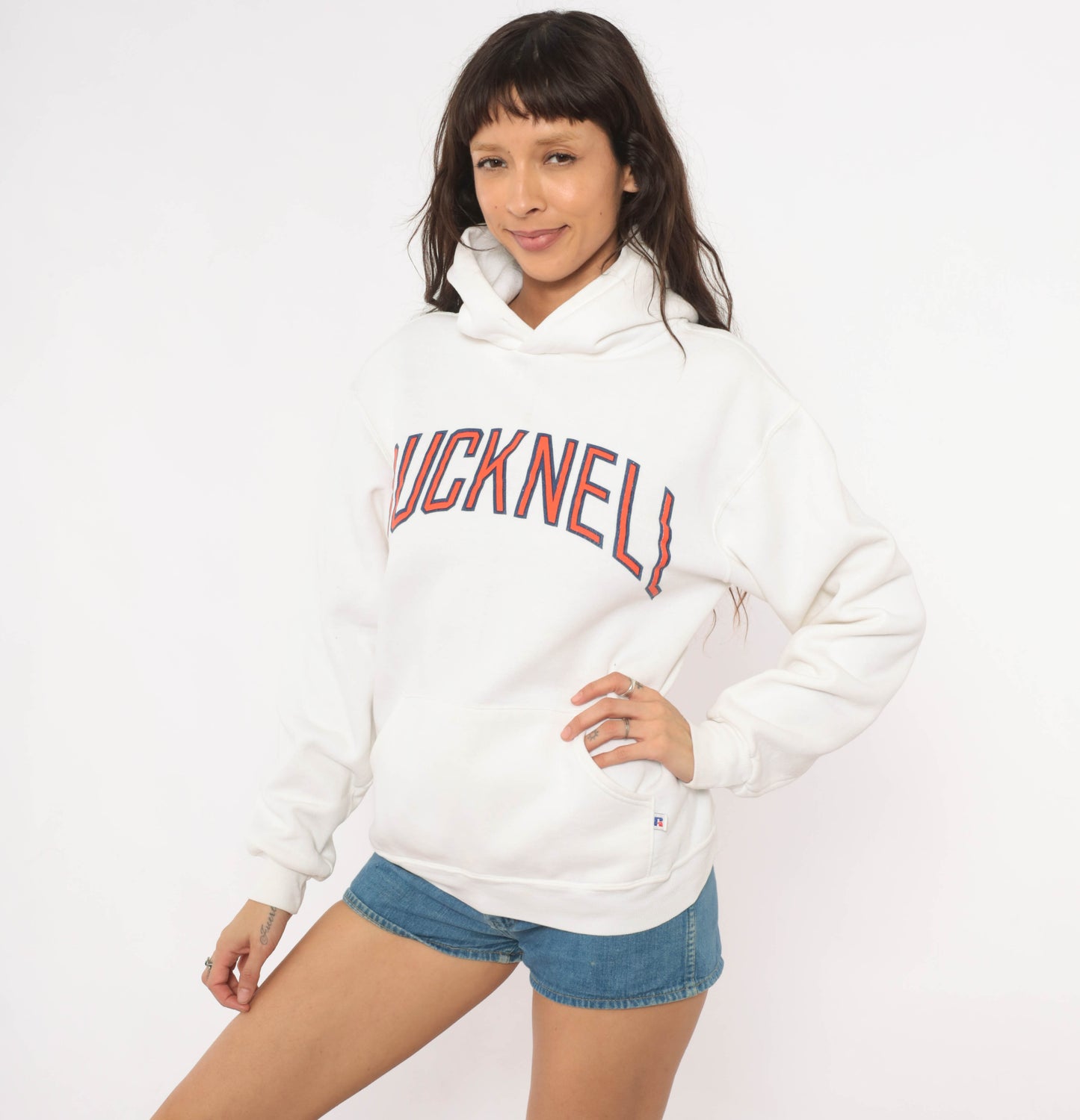 Bucknell University Hoodie 90s Russell Athletic Collegiate Pullover Sweatshirt White Kangaroo Pocket Logo Preppy Cream Hooded Top Medium M