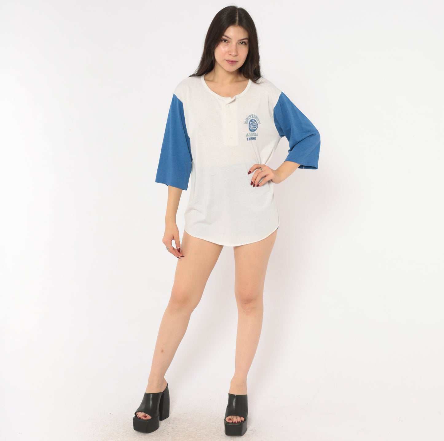 80s University Alaska Fairbanks Henley Baseball Tee Blue White Cotton College Raglan Three Quarter Sleeve Collegiate Graphic Ivory Cream Shirt Vintage Large L