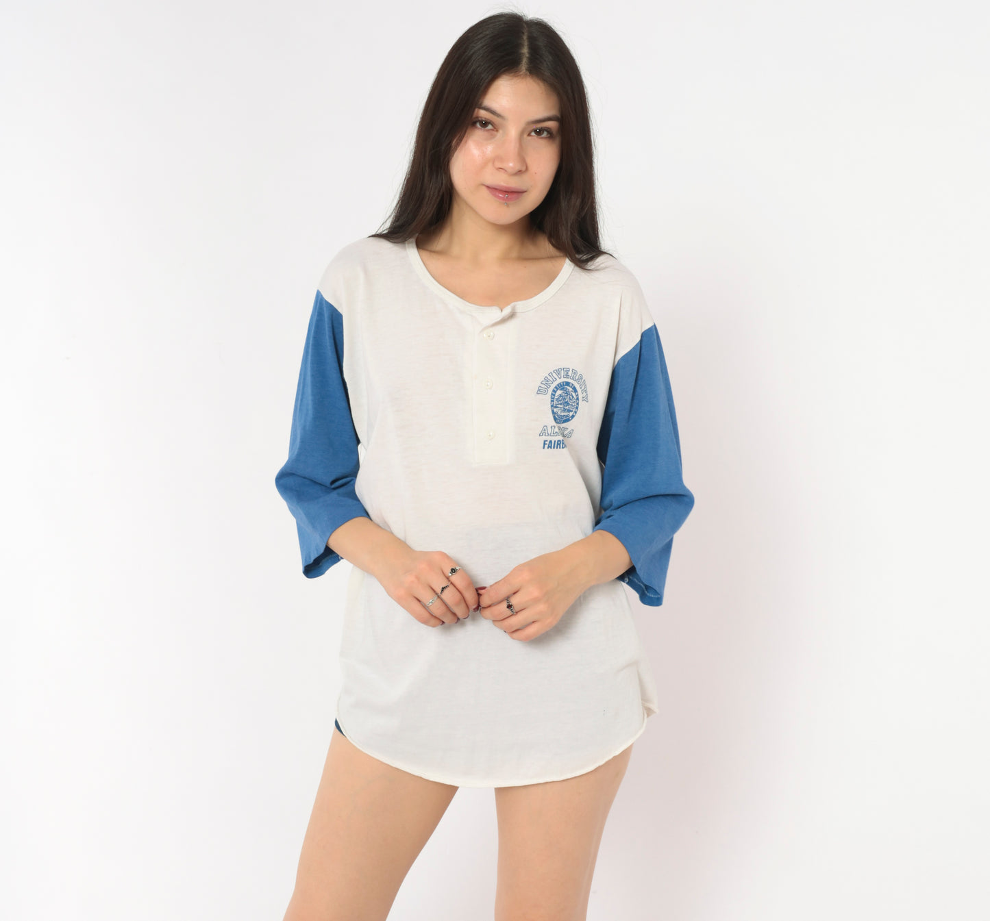 80s University Alaska Fairbanks Henley Baseball Tee Blue White Cotton College Raglan Three Quarter Sleeve Collegiate Graphic Ivory Cream Shirt Vintage Large L