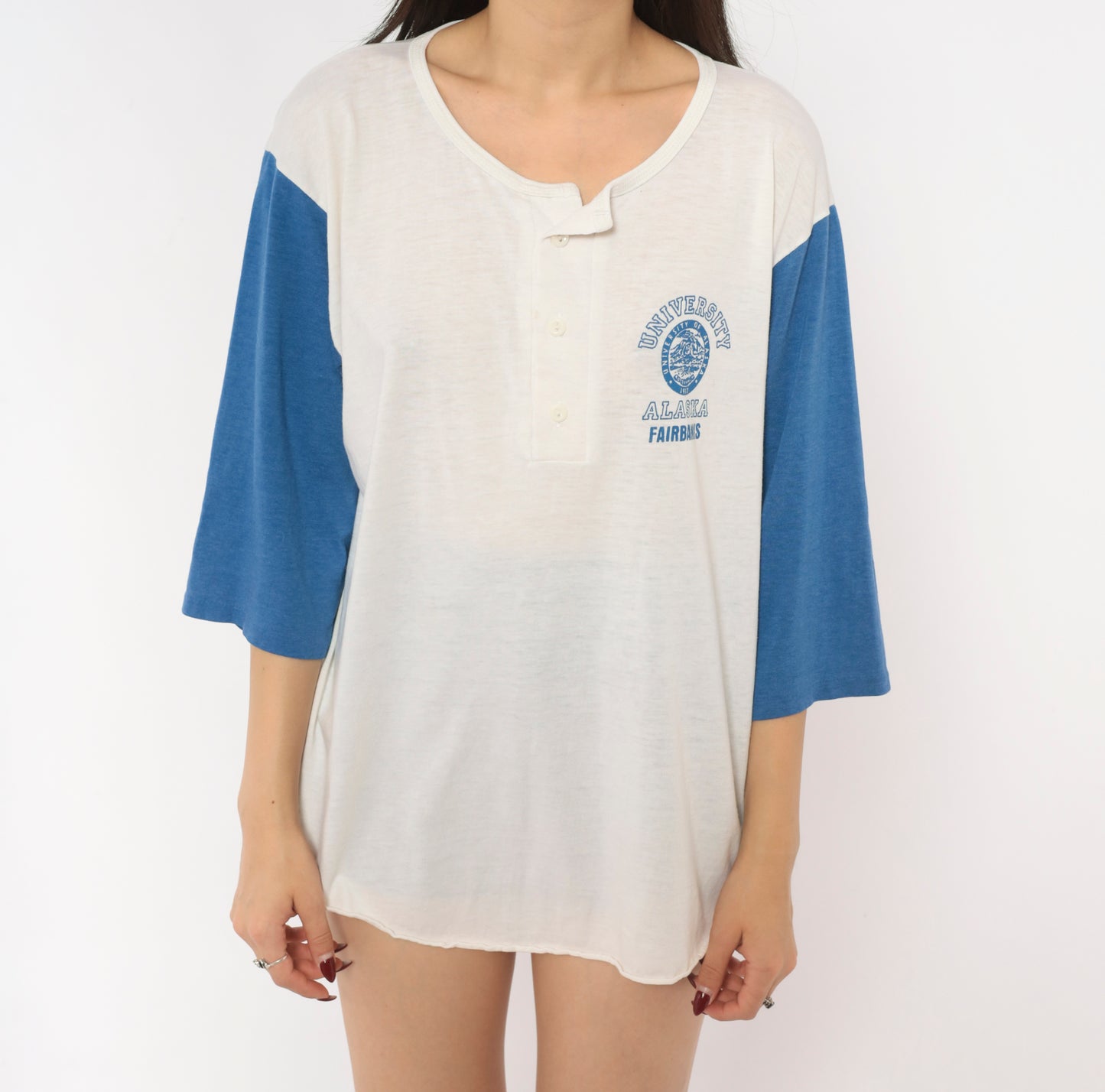 80s University Alaska Fairbanks Henley Baseball Tee Blue White Cotton College Raglan Three Quarter Sleeve Collegiate Graphic Ivory Cream Shirt Vintage Large L