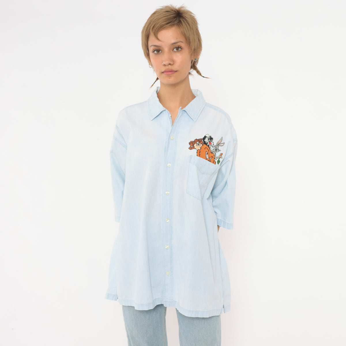90s Looney Tunes Shirt Light Blue Chambray Button Front Cotton Bugs Bunny Taz Sylvester Embroidered Chest Pocket Short Sleeve Warner Bros Cartoon Boxy Collared Unisex Large L
