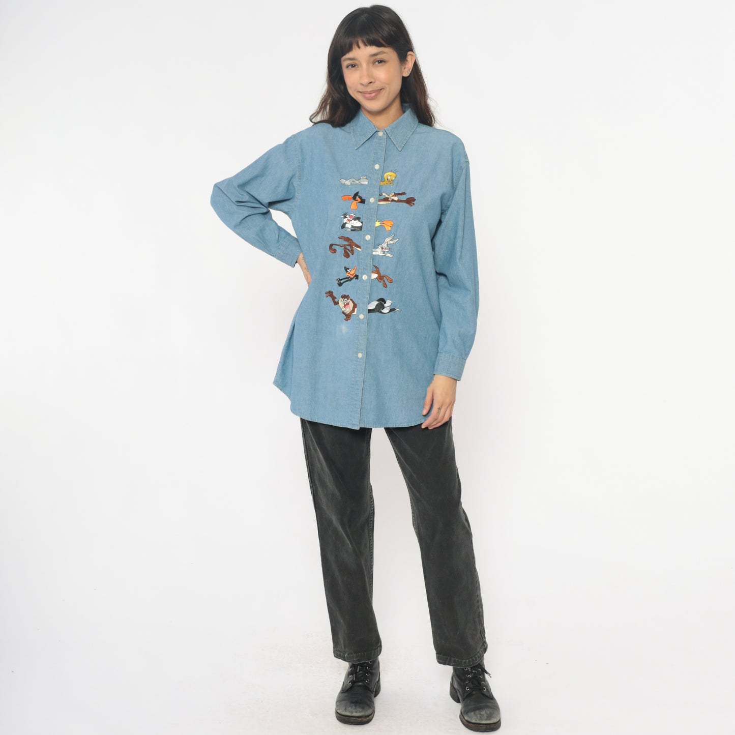 Looney Tunes Shirt Y2K Warner Bros Chambray Blue Denim Embroidered Cartoon Character Cotton Vintage Tweety Bugs Bunny Sylvester Taz Medium M