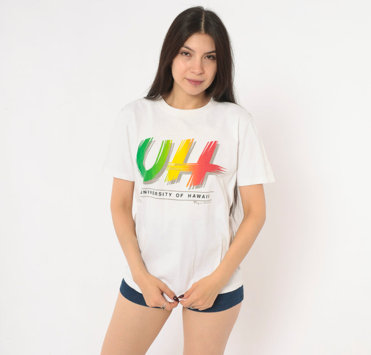 90s University Of Hawaii Tee Crazy Shirts White Cotton Rainbow Graphic Short Sleeve Crew Neck Souvenir Green Yellow Red Collegiate Travel Tourist T Shirt Vintage Medium M