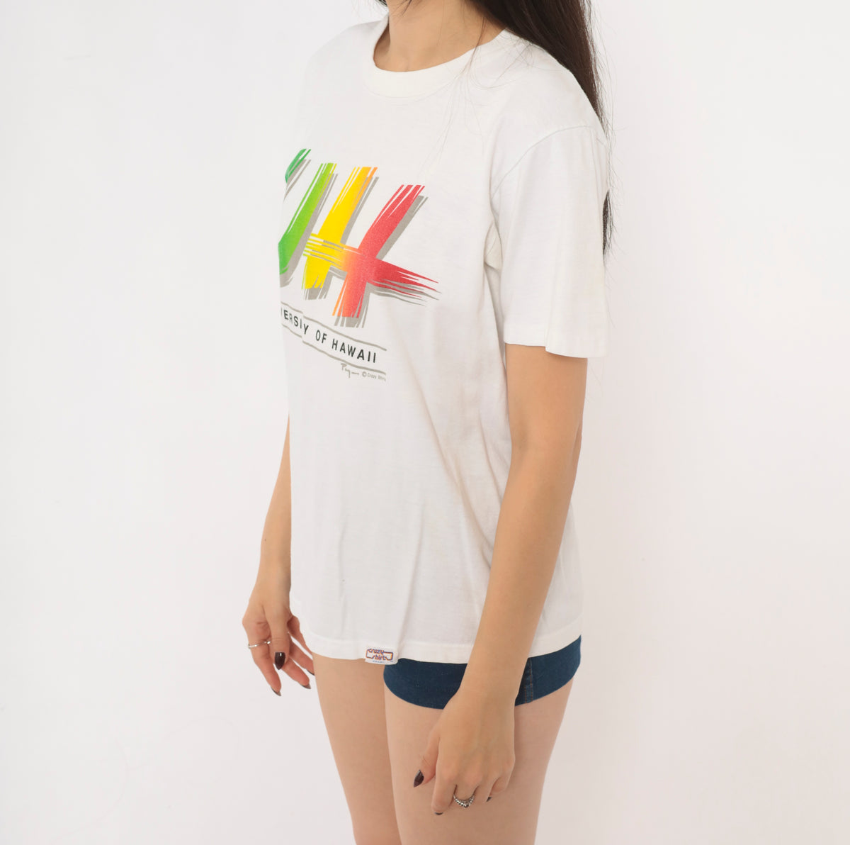 90s University Of Hawaii Tee Crazy Shirts White Cotton Rainbow Graphic Short Sleeve Crew Neck Souvenir Green Yellow Red Collegiate Travel Tourist T Shirt Vintage Medium M