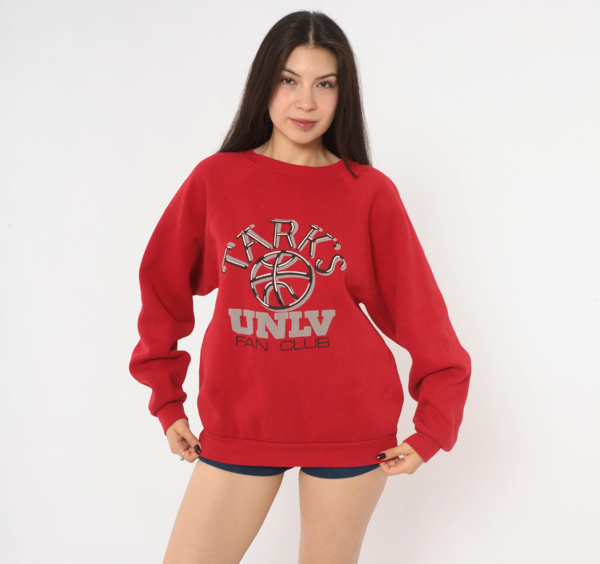 90s UNLV Sweatshirt Red Basketball Graphic Crewneck Pullover Raglan Sleeve Cotton College Fan Club Sportswear Collegiate Preppy Black Print Vintage Unisex Medium M