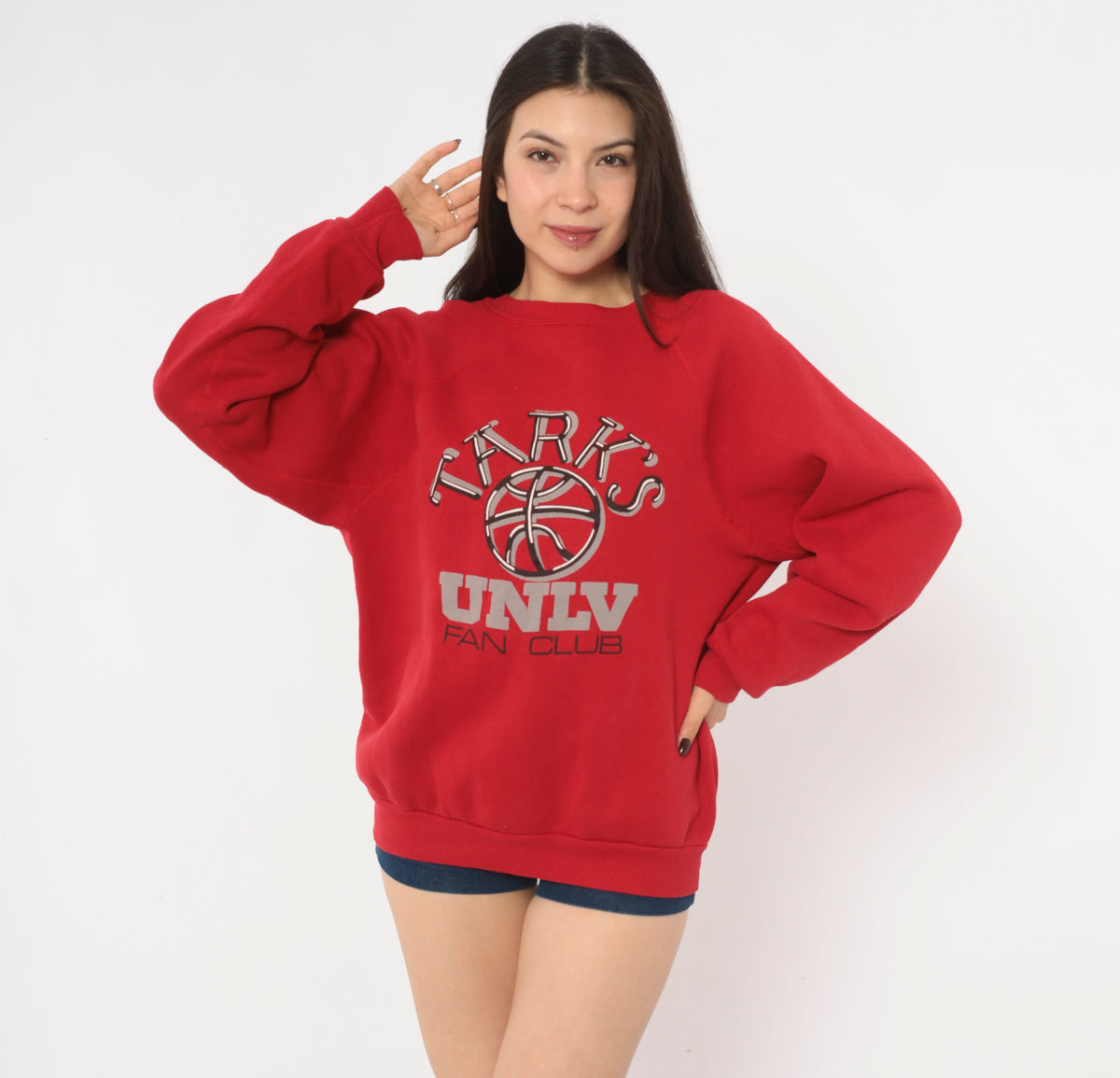 90s UNLV Sweatshirt Red Basketball Graphic Crewneck Pullover Raglan Sleeve Cotton College Fan Club Sportswear Collegiate Preppy Black Print Vintage Unisex Medium M