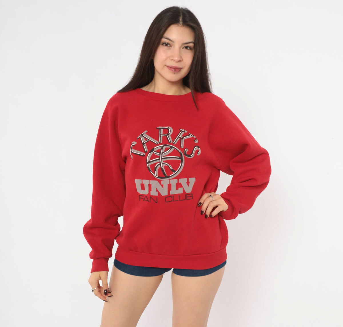 90s UNLV Sweatshirt Red Basketball Graphic Crewneck Pullover Raglan Sleeve Cotton College Fan Club Sportswear Collegiate Preppy Black Print Vintage Unisex Medium M