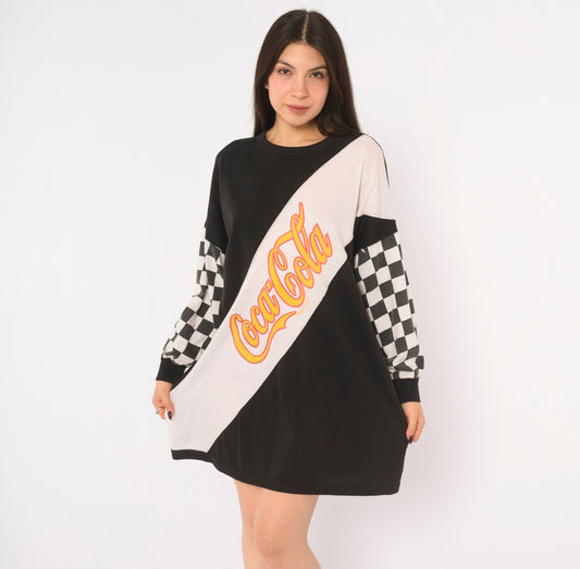 80s Coca-Cola Graphic Tee Black White Checker Print Long Sleeve Cotton T Shirt Color Block Diagonal Logo Crew Neck Boxy Race Flag Tunic Top Soda Pop Medium M