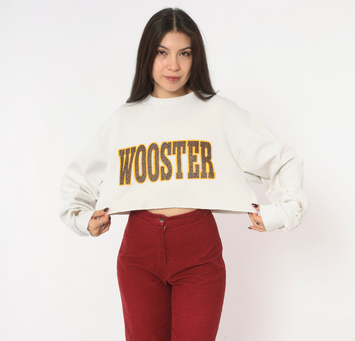 90s Cropped Sweatshirt Cream Wooster College Graphic Crewneck Cotton Long Sleeve Boxy Raw Hem Collegiate Preppy Brown Orange Crop Top Shirt Vintage Jan Sport Medium M